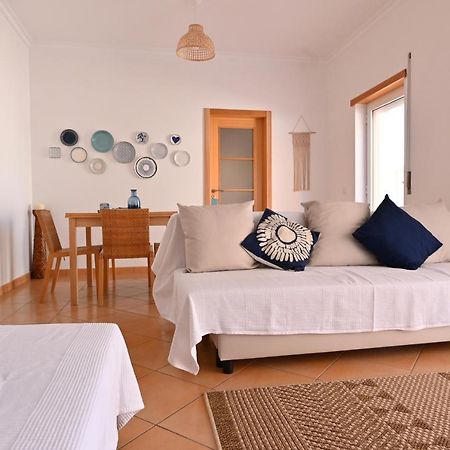 Apartamento Moura อาร์มาซอง เด เปรา ภายนอก รูปภาพ