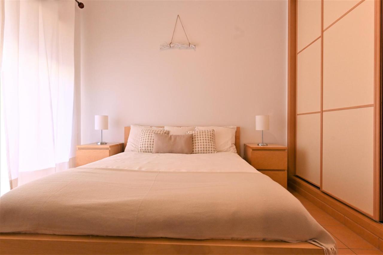 Apartamento Moura อาร์มาซอง เด เปรา ภายนอก รูปภาพ